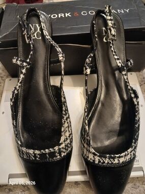 New York & Company Black & White Houndstooth Slingback Mules